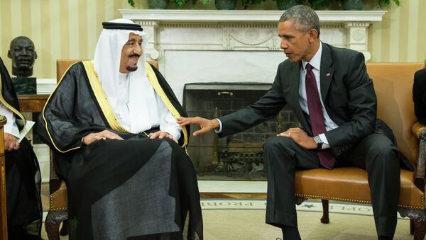 President Barack Obama, right, meets with King Salman of Saudi Arabia in the Oval Office of the White House, on Friday, Sept. 4, 2015, in Washington - Sputnik International