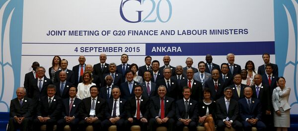 Finance and labour ministers gather for a group photo of the G20 Joint Meeting of Finance and Labour Ministers in Ankara, Turkey, September 4, 2015 - Sputnik International