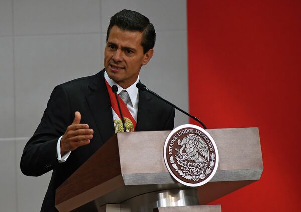 Mexican President Enrique Pena Nieto delivers his third annual report at the National Palace in Mexico City on September 2, 2015 Mexican President Enrique Pena Nieto delivers his third annual report at the National Palace in Mexico City on September 2, 2015 - Sputnik International