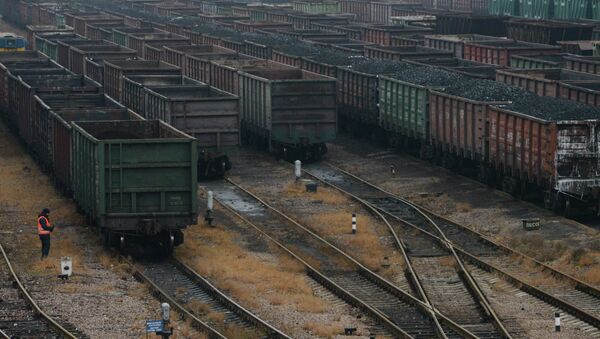 Wagons for transporting coal wait to be transferred in Donetsk, eastern Ukraine. - Sputnik International