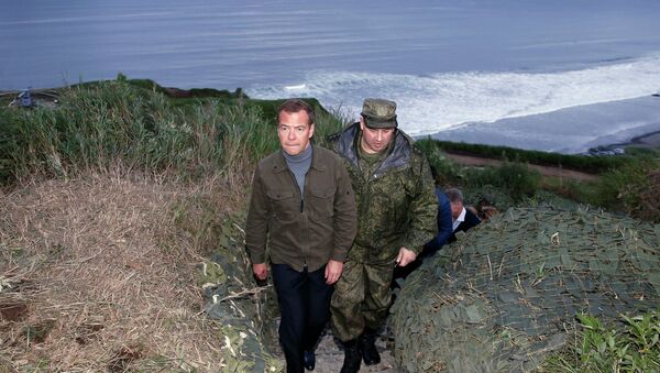 Prime Minister Medvedev visiting the Kuril Islands, August 2015. - Sputnik International