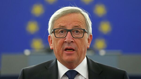 European Commission President Jean-Claude Juncker addresses the European Parliament in Strasbourg, France, September 9, 2015 - Sputnik International
