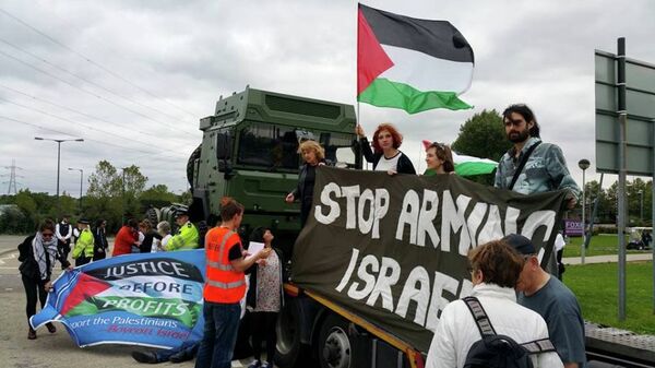 Campaign Against Arms Trade activists  - Sputnik International