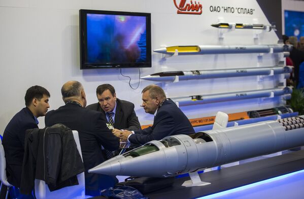 Hardware in Its Full Splendor: Tour of Russia's 10th Annual Int'l Arms Expo - Sputnik International