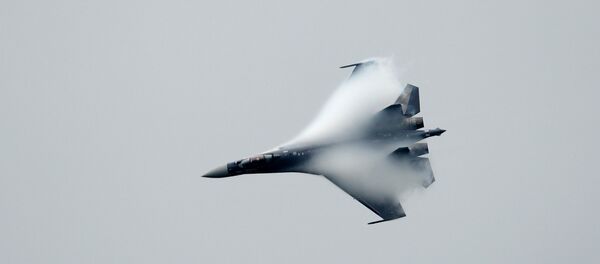 A Russian Sukhoi SU-35 performs at Le Bourget airport, near Paris, on June 22, 2013 during the 50th International Paris Air show A Russian Sukhoi SU-35 performs at Le Bourget airport, near Paris, on June 22, 2013 during the 50th International Paris Air show - Sputnik International