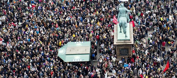 People show their support for refugees and migrants during a rally in Copenhagen September 12, 2015 People show their support for refugees and migrants during a rally in Copenhagen September 12, 2015 - Sputnik International