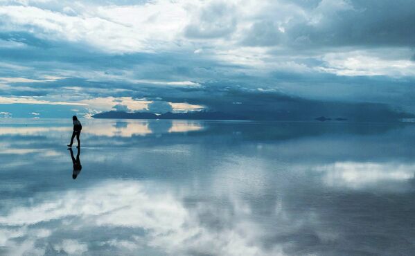 Salar de Uyuni, the world’s largest salt flat amid the Andes in southwest Bolivia. - Sputnik International