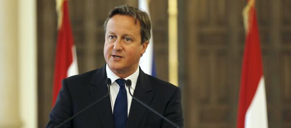 British Prime Minister David Cameron talks at a news conference during his visit at the government palace in downtown Beirut, Lebanon September 14, 2015 - Sputnik International