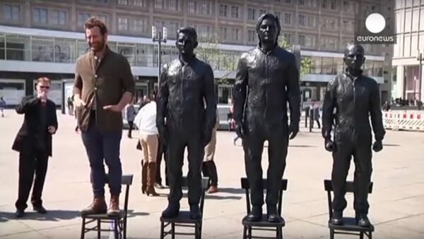 Snowden, Assange and Manning statues unveiled in Berlin's Alexanderplatz - Sputnik International