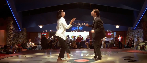 Salma Hayek Gives Kudos to ‘Pulp Fiction' as Quentin Tarantino’s Iconic Movie Turns 25 - Sputnik International