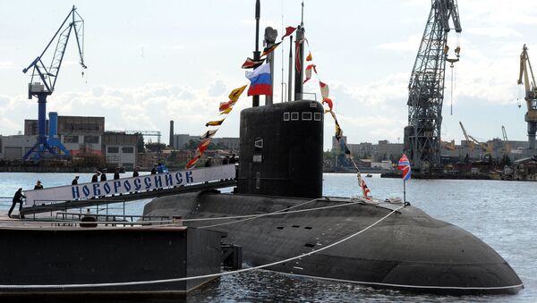 Novorossiysk B-261 multipurpose diesel-electric submarine in Saint Petersburg - Sputnik International