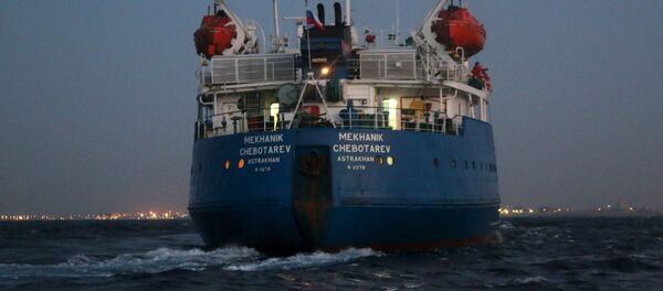 A Russian-flagged oil tanker is seen in Tripoli Naval Base after coast guard of the central region guards captured it - Sputnik International