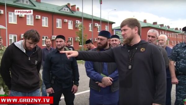 Ramzan Kadyrov speaking at a televised 'shaming' of local youth who had voiced their support for ISIL. - Sputnik International
