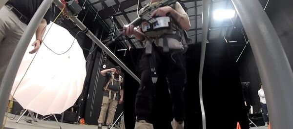 DARPA Tests Battery Powered Exoskeletons on Real Soldiers - Sputnik International