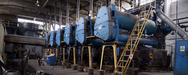 Heavy machinery gathers dust at a closed oil production factory at Livadia industrial area in Boeotia region in central Greece on this picture taken on December 28, 2013 Heavy machinery gathers dust at a closed oil production factory at Livadia industrial area in Boeotia region in central Greece on this picture taken on December 28, 2013 - Sputnik International