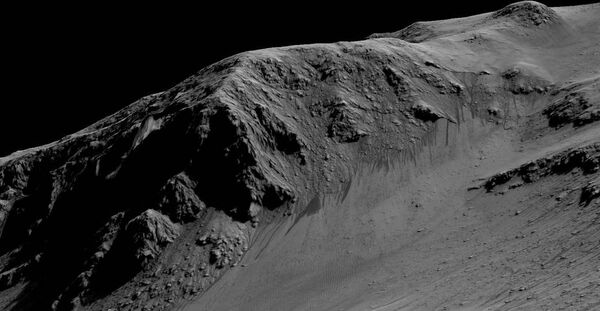Recurring Lineae on Slopes at Horowitz Crater Recurring Lineae on Slopes at Horowitz Crater - Sputnik International