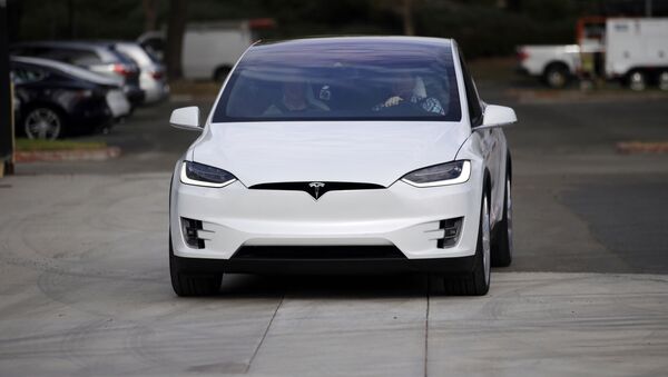 The Tesla Model X car is test driven at the company's headquarters, September 29, 2015, in Fremont, California - Sputnik International
