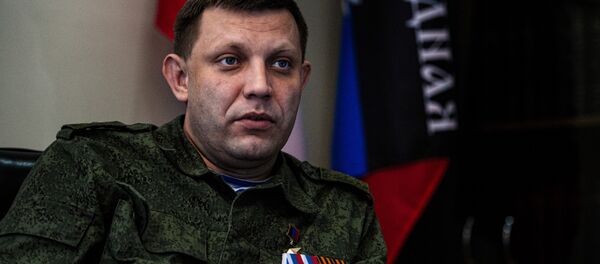 Alexander Zakharchenko, head of the self-proclaimed Donetsk People's Republic (DNR), speaks during an interview at his office in the eastern Ukrainian city of Donetsk on April 8, 2015 Alexander Zakharchenko, head of the self-proclaimed Donetsk People's Republic (DNR), speaks during an interview at his office in the eastern Ukrainian city of Donetsk on April 8, 2015 - Sputnik International