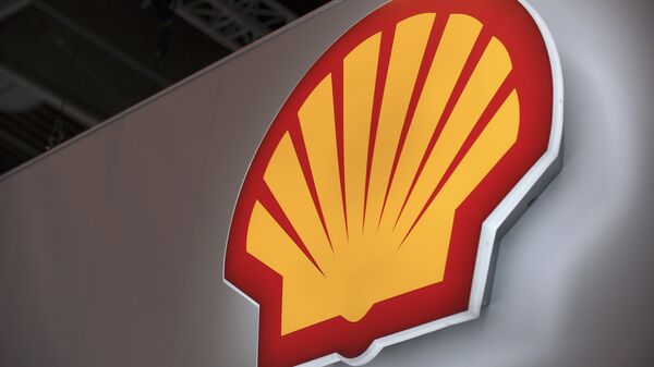 A picture shows the logo of Anglo-Dutch oil giant Shell  - Sputnik International