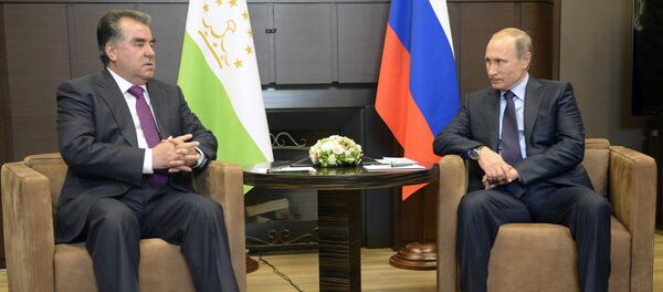 President Vladimir Putin's working meeting with Tajik President Emomali Rahmon President Vladimir Putin's working meeting with Tajik President Emomali Rahmon - Sputnik International