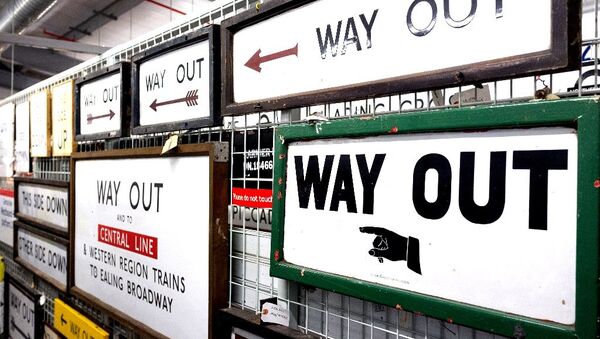 Way Out signs in London tube - Sputnik International
