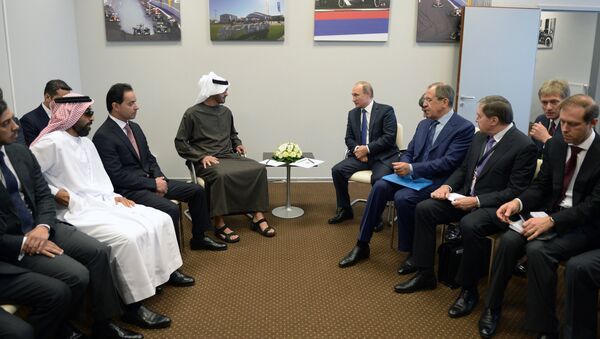 Vladimir Putin meets with Crown Prince of Abu Dhabi Mohammed bin Zayed Al Nahyan - Sputnik International