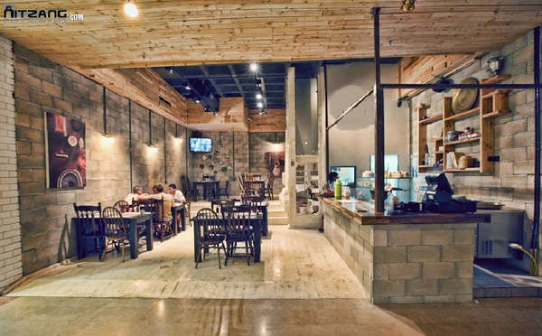 Humus Bar in the town of Kfar Vitkin - Sputnik International