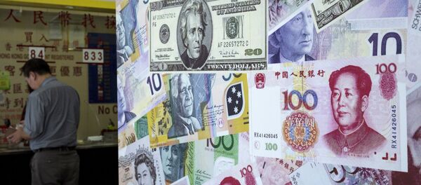 A customer is served at a counter at a foreign exchange store in Hong Kong, China A customer is served at a counter at a foreign exchange store in Hong Kong, China - Sputnik International