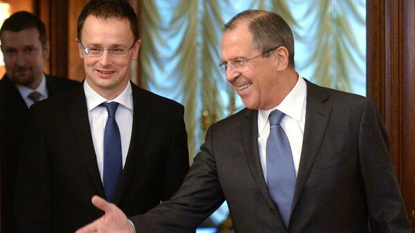 Hungarian Foreign Minister Peter Szijjarto and Russian Foreign Minister Sergei Lavrov. File photo. - Sputnik International