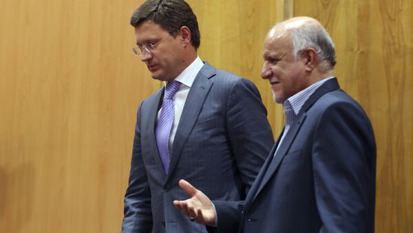 Russian Energy Minister Alexander Novak, left, and Iranian Oil Minister Bijan Zanganeh - Sputnik International