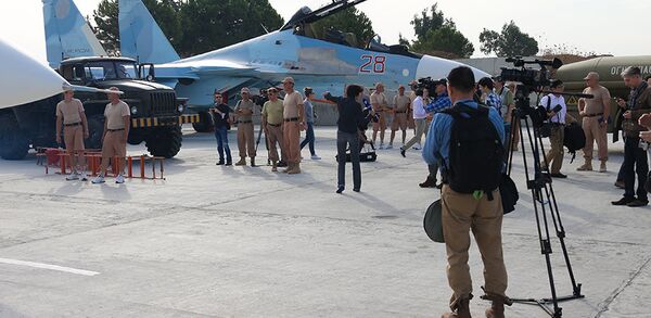 International Journalists Take Tour of Russia's Syrian Air Base International Journalists Take Tour of Russia's Syrian Air Base - Sputnik International