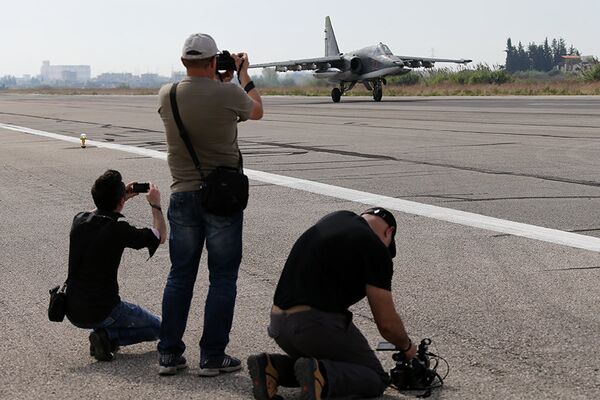 International Journalists Take Tour of Russia's Syrian Air Base - Sputnik International