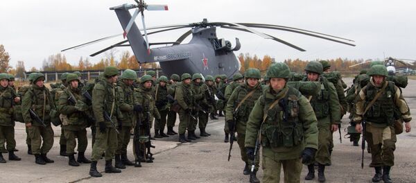 Russian Army's Elite: Airborne Troops Drill in Pskov Region Russian Army's Elite: Airborne Troops Drill in Pskov Region - Sputnik International