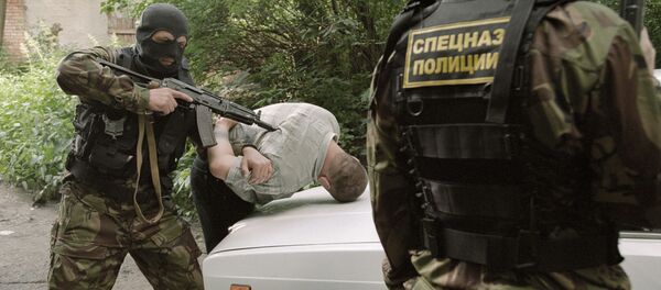 The detention of a drug dealer by a Russian special force unit The detention of a drug dealer by a Russian special force unit - Sputnik International