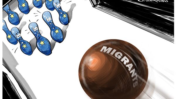 Strike or Split? Strike or Split? - Sputnik International