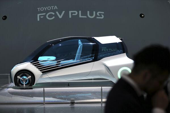 Technology and Fantasy: Futuristic Cars at the Tokyo Motor Show - Sputnik International