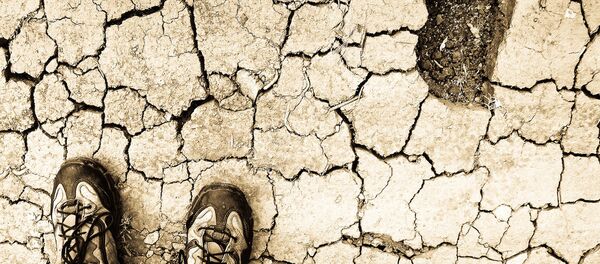 Cracks in the ground - Sputnik International