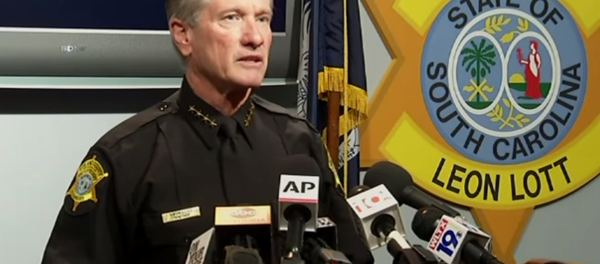 Sheriff Fires School Cop Who Thrashed, Injured Student in Viral Video - Sputnik International