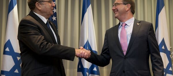 US Defense Secretary Ash Carter, right, and Israeli Defense Minister Moshe Ya'alon shake hands at Israel's Defense Force headquarters in Tel Aviv, Monday, July 20, 2015. US Defense Secretary Ash Carter, right, and Israeli Defense Minister Moshe Ya'alon shake hands at Israel's Defense Force headquarters in Tel Aviv, Monday, July 20, 2015. - Sputnik International