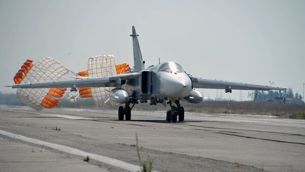 Russian aircract at Hmeimim Air Base in Syria - Sputnik International