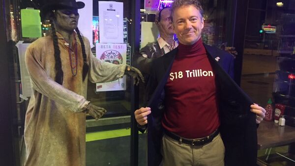 Stopped at Zombie Burger in Des Moines. I think my costume is scarier than these zombies, Rand Paul said on his Twitter page - Sputnik International