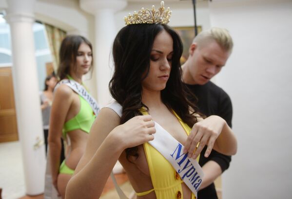 Backstage Tour of Beauty of Russia 2015 Pageant - Sputnik International