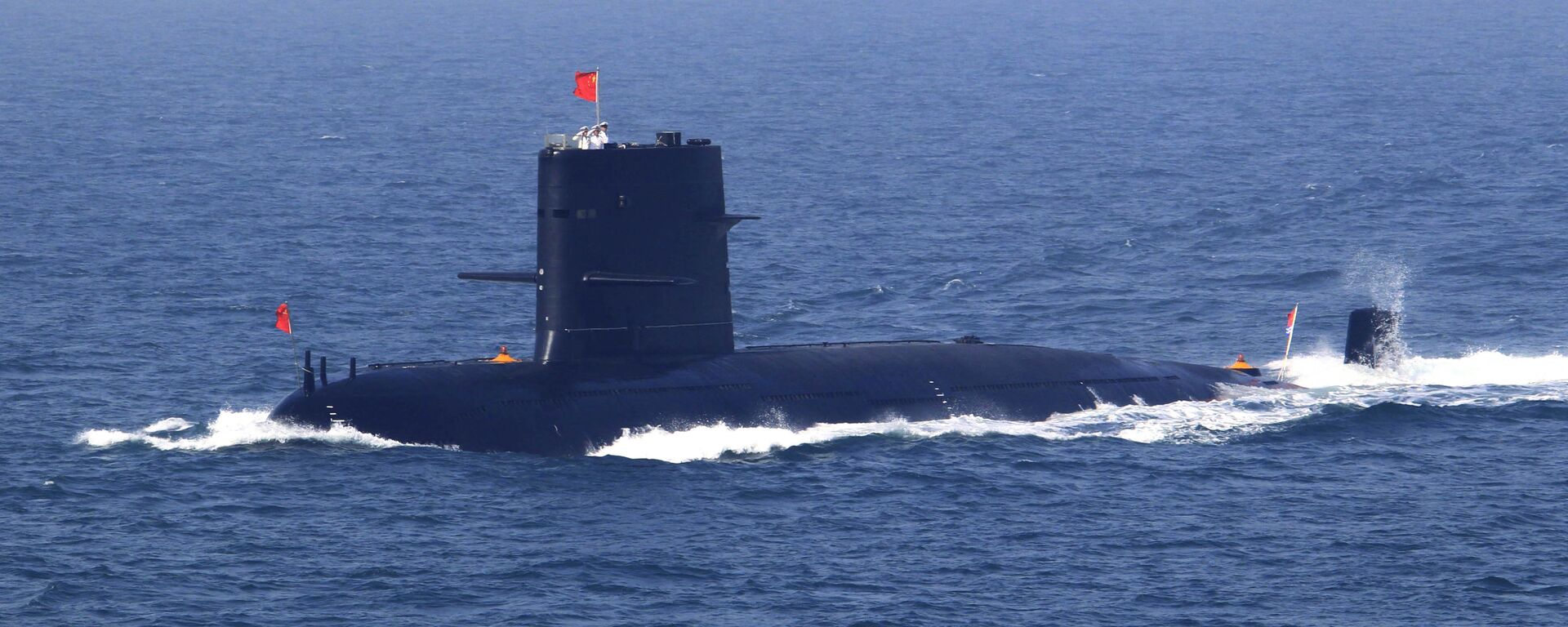  In this April 26, 2012 file photo released by China's Xinhua News Agency, Chinese navy's submarine attends the fleet review of the China-Russia joint naval exercise in the Yellow Sea - Sputnik International, 1920, 05.06.2025