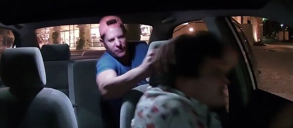 Uber driver pepper sprays drunk passenger. Uber driver pepper sprays drunk passenger. - Sputnik International