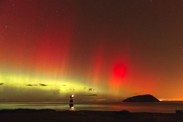 Northern lights in Anglesey, Wales in 2014. Northern lights in Anglesey, Wales in 2014. - Sputnik International