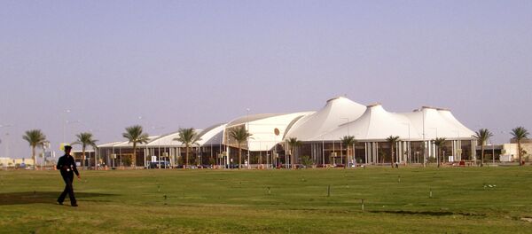 An Egyptian soldier walks at Sharm el Sheik international airport, Egypt - Sputnik International