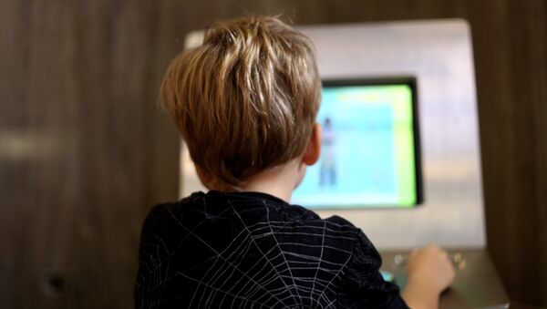 All UK Kids at Equal Risk of Sex Abuse Online - Report - Sputnik International