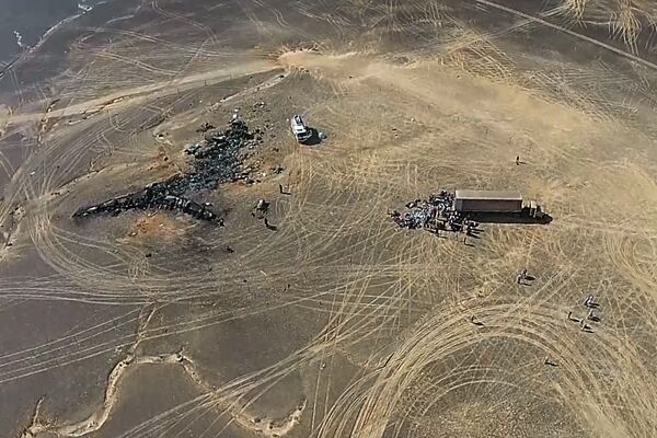 A view from a drone at the Russian Emergencies Ministry camp by the crash site of the Russian Airbus A321 (owned by Kogalymavia) that performed flight 9268 from Sharm el-Sheikh to St Petersburg A view from a drone at the Russian Emergencies Ministry camp by the crash site of the Russian Airbus A321 (owned by Kogalymavia) that performed flight 9268 from Sharm el-Sheikh to St Petersburg - Sputnik International