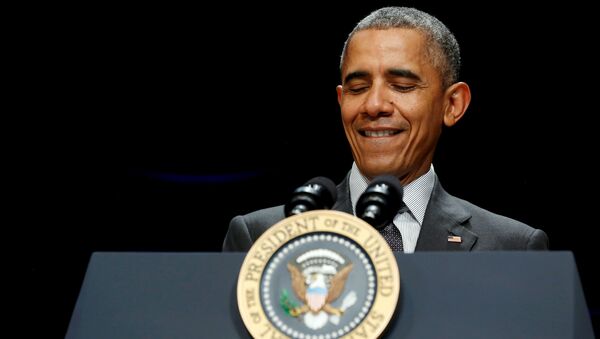 U.S. President Barack Obama smiles - Sputnik International
