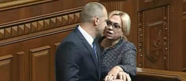 Драка Тетерук vs Кужель - Sputnik International